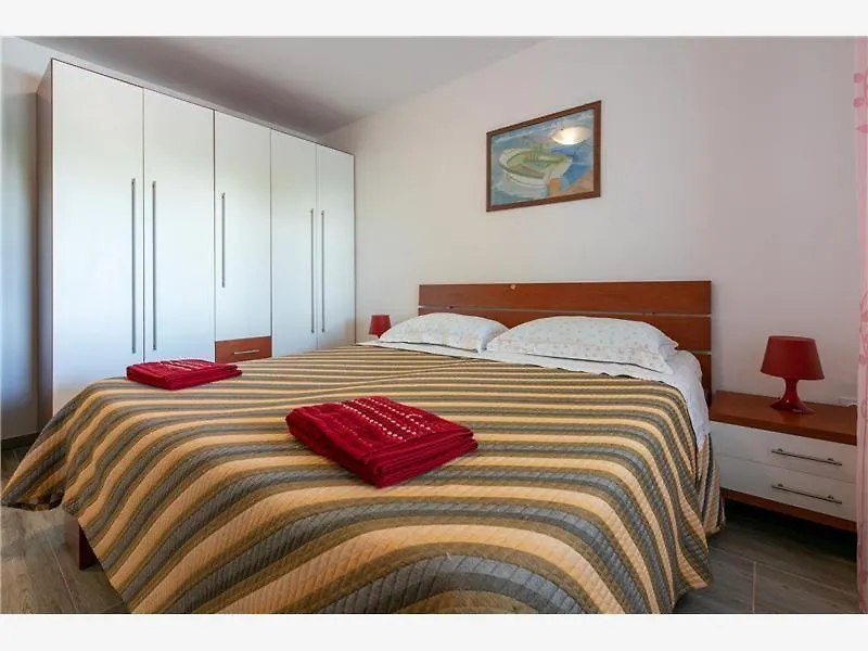 Stunning View Apartment With Pool Valbandon