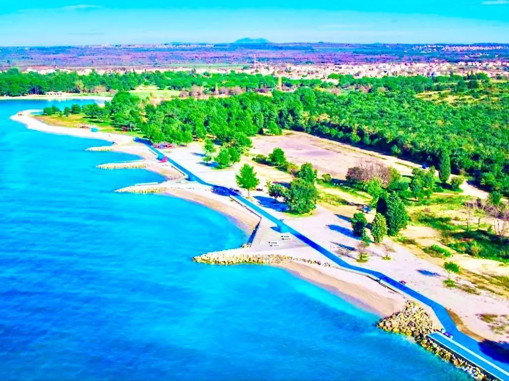 Stunning View Apartment With Pool Valbandon Croatia