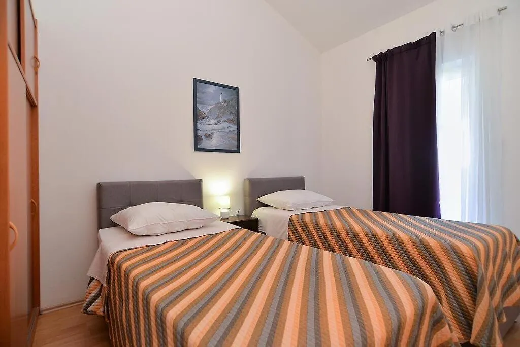 Stunning View Apartment With Pool Valbandon