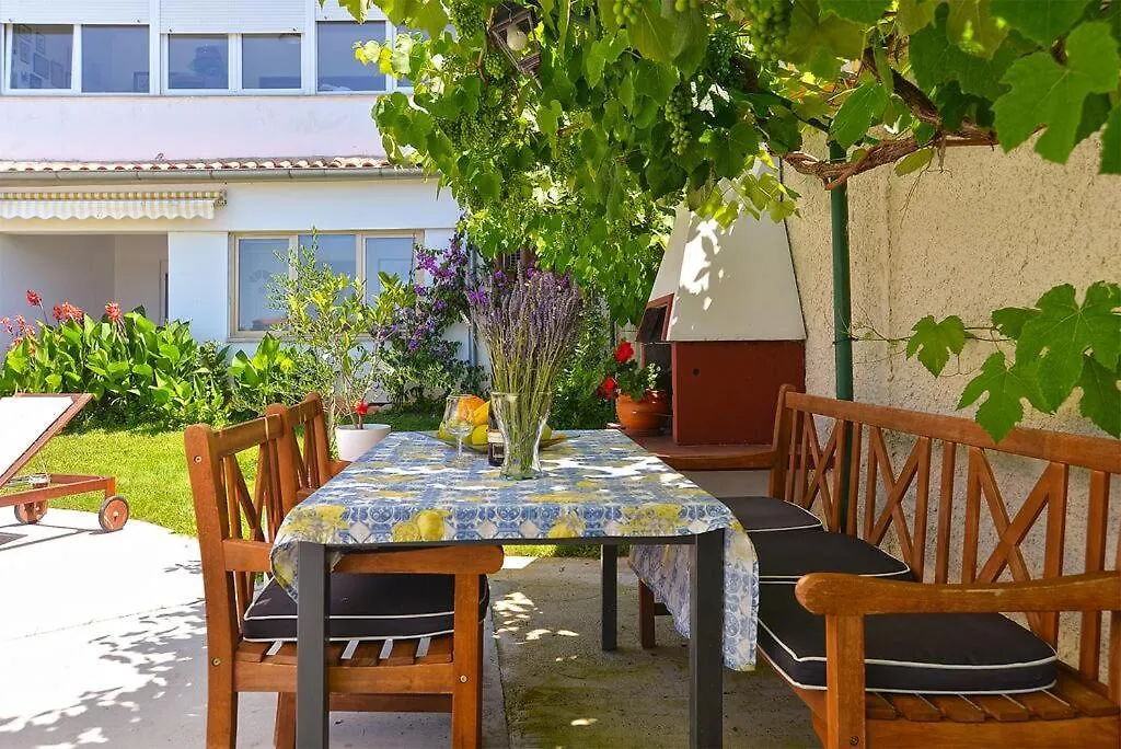 Stunning View Apartment With Pool Valbandon Croatia